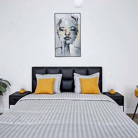 Urban Chic Apartment In The Heart Of Mechelen Exterior foto